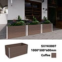 Raised garden bed